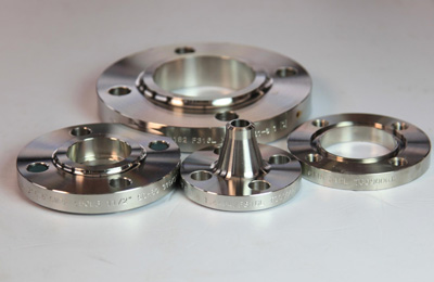 Duplex steel pipe flanges